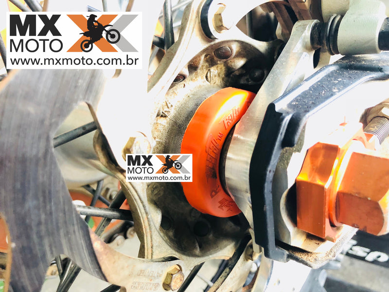 Conjunto de Tampas de Proteção do Rolamento da Roda Traseira Original Laranja KTM / HUSABERG /  HUSQVARNA - 79610915000EB